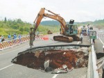 Cipularang toll road hole
